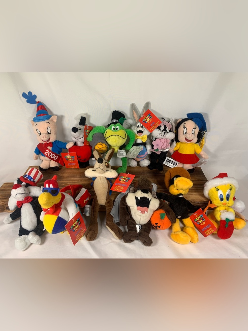 Lot of 12 Warner Bros. Looney Tunes Mini Bean Plush Toys 1999